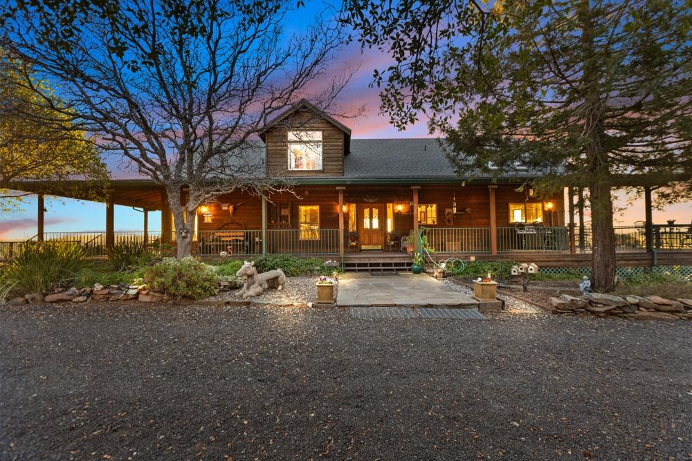 Detail Gallery Image 8 of 99 For 4200 Aero Rd #8,  Copperopolis,  CA 95228 - 3 Beds | 3 Baths