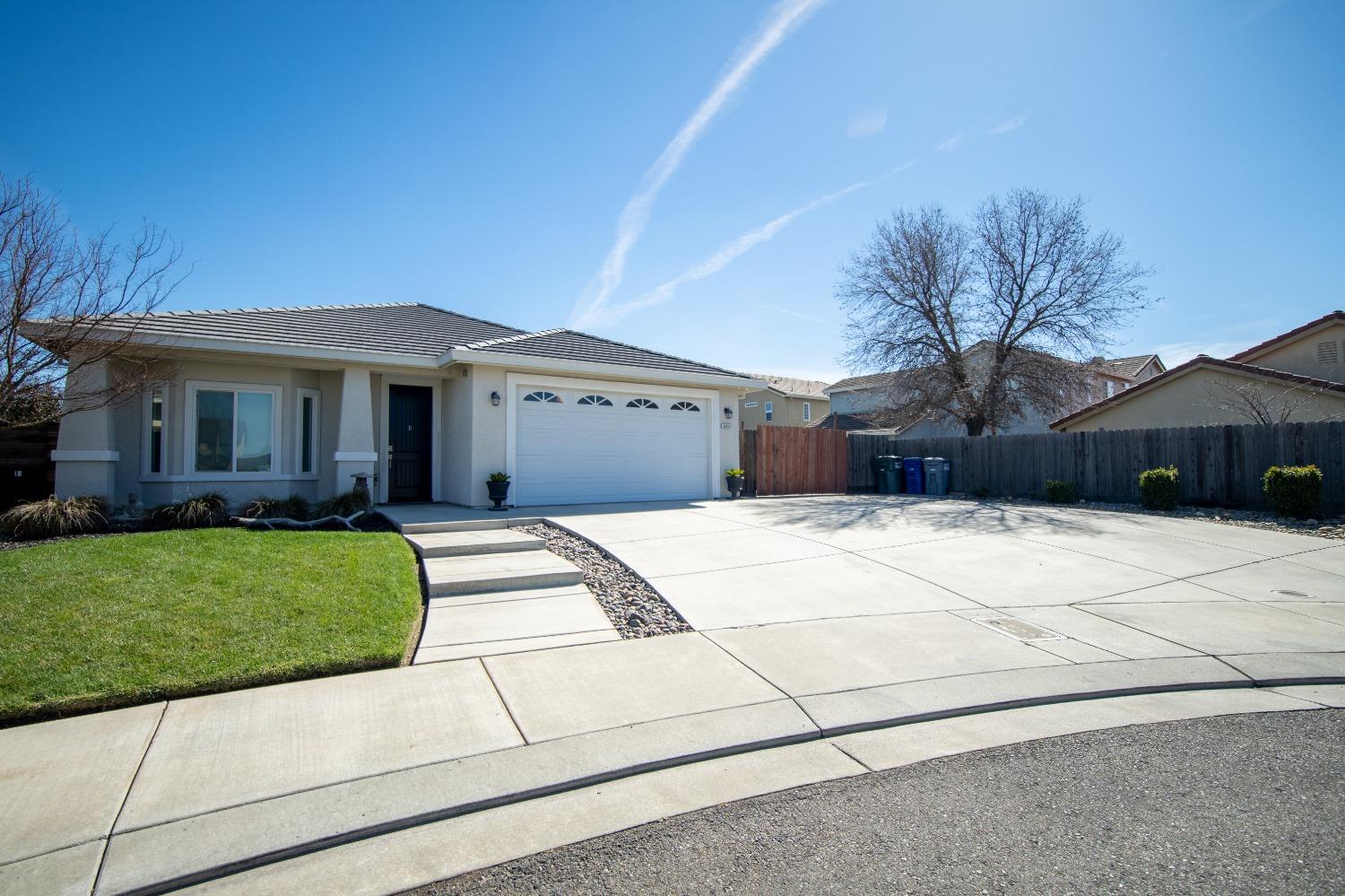 Detail Gallery Image 1 of 1 For 3952 Bartley Ct, Merced,  CA 94583 - 4 Beds | 2 Baths