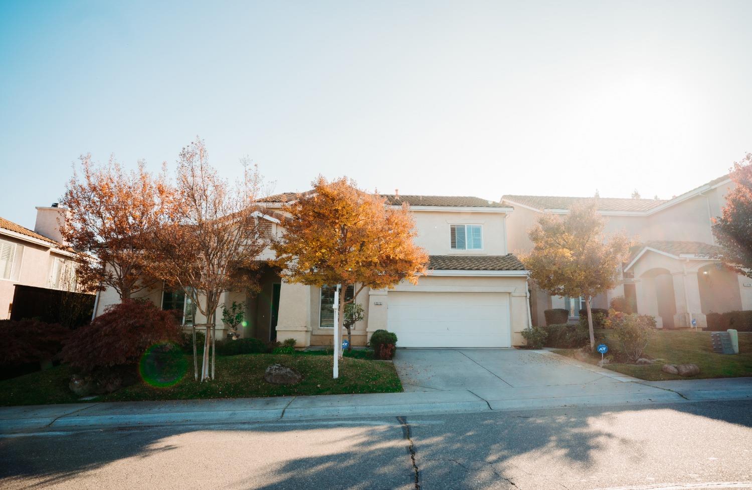 Photo of 2272 Endeavor Wy in Sacramento, CA
