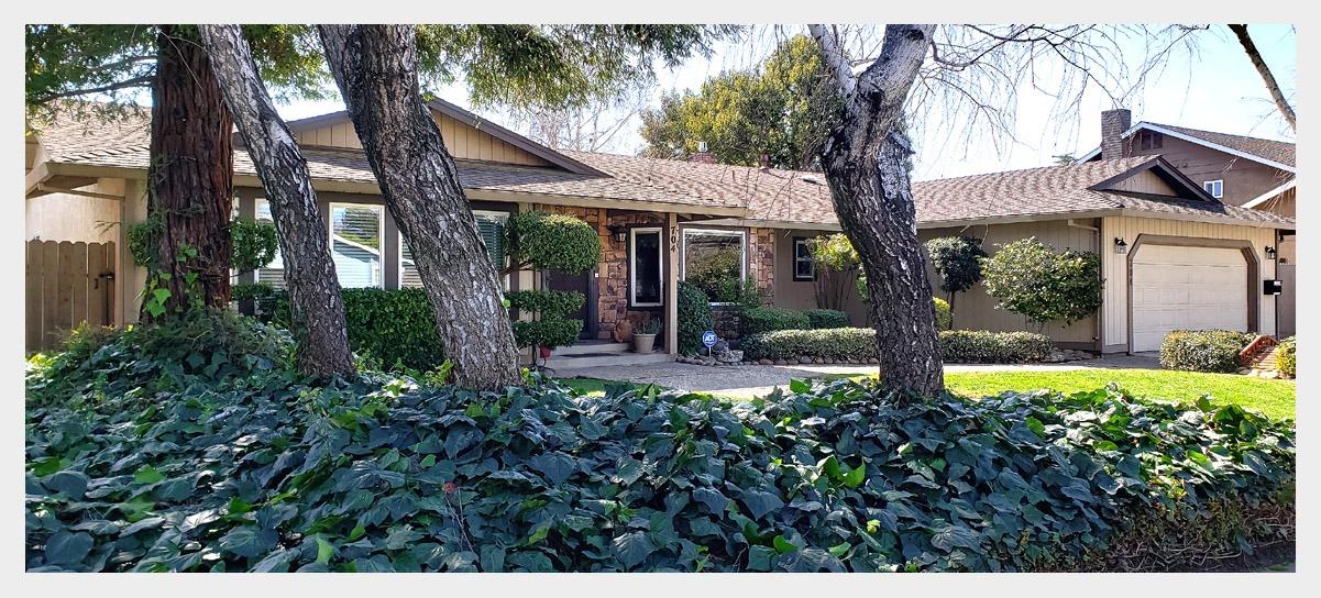 Photo of 704 W Union Ave in Modesto, CA