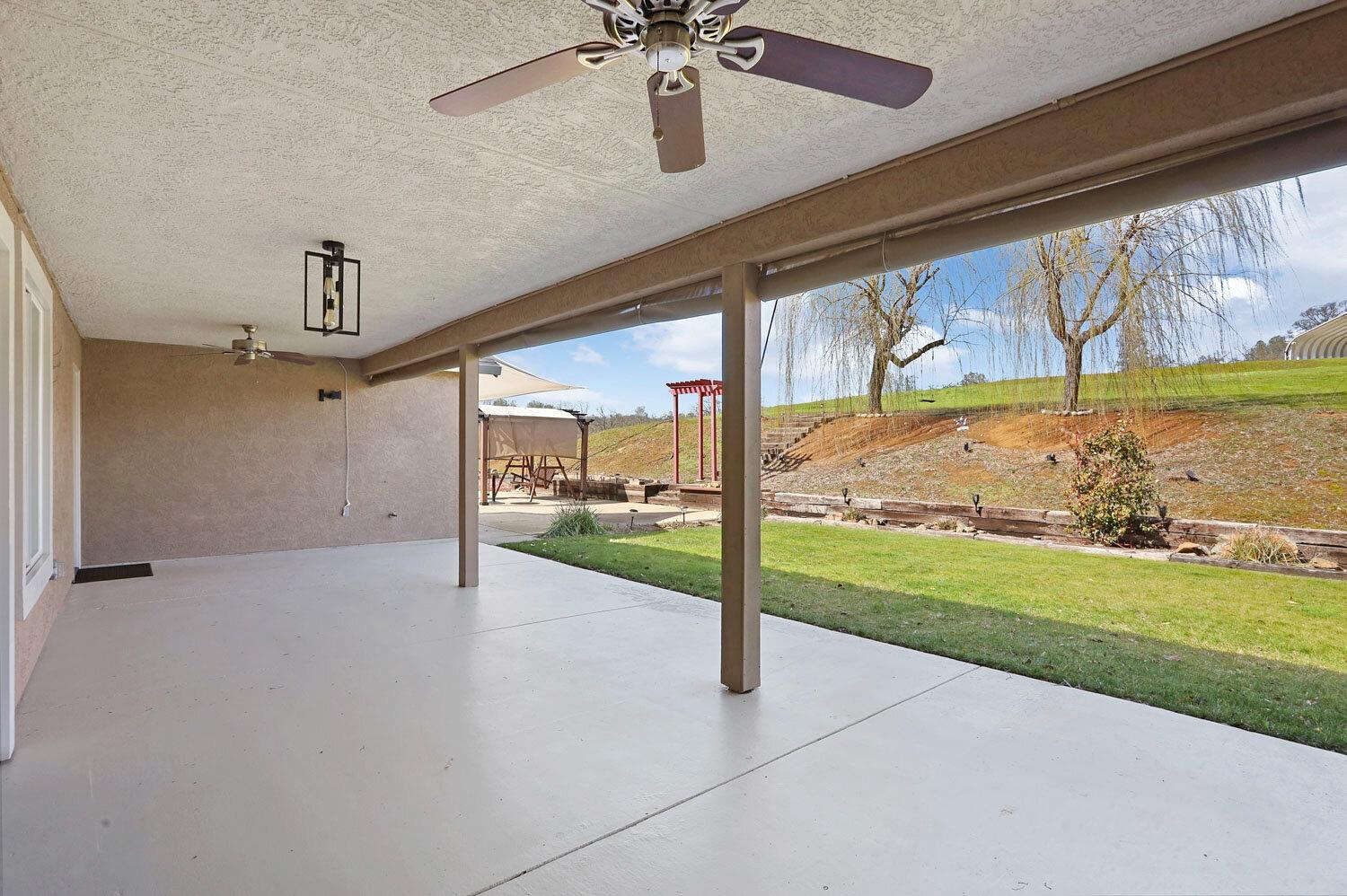 Detail Gallery Image 9 of 28 For 1797 Hoya Ct, Copperopolis,  CA 95228 - 3 Beds | 2 Baths
