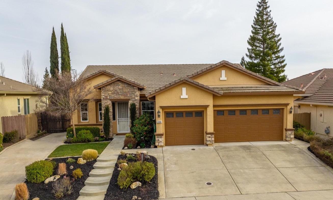 Absolutely immaculate single-leve home in the highly desirable Stoneridge Village. Popular one... Primary Photo for Listing #223017729