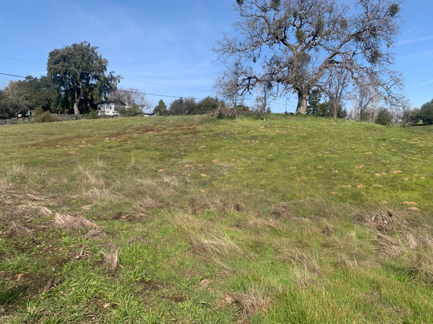 Photo of 6325 Garner Pl in Valley Springs, CA