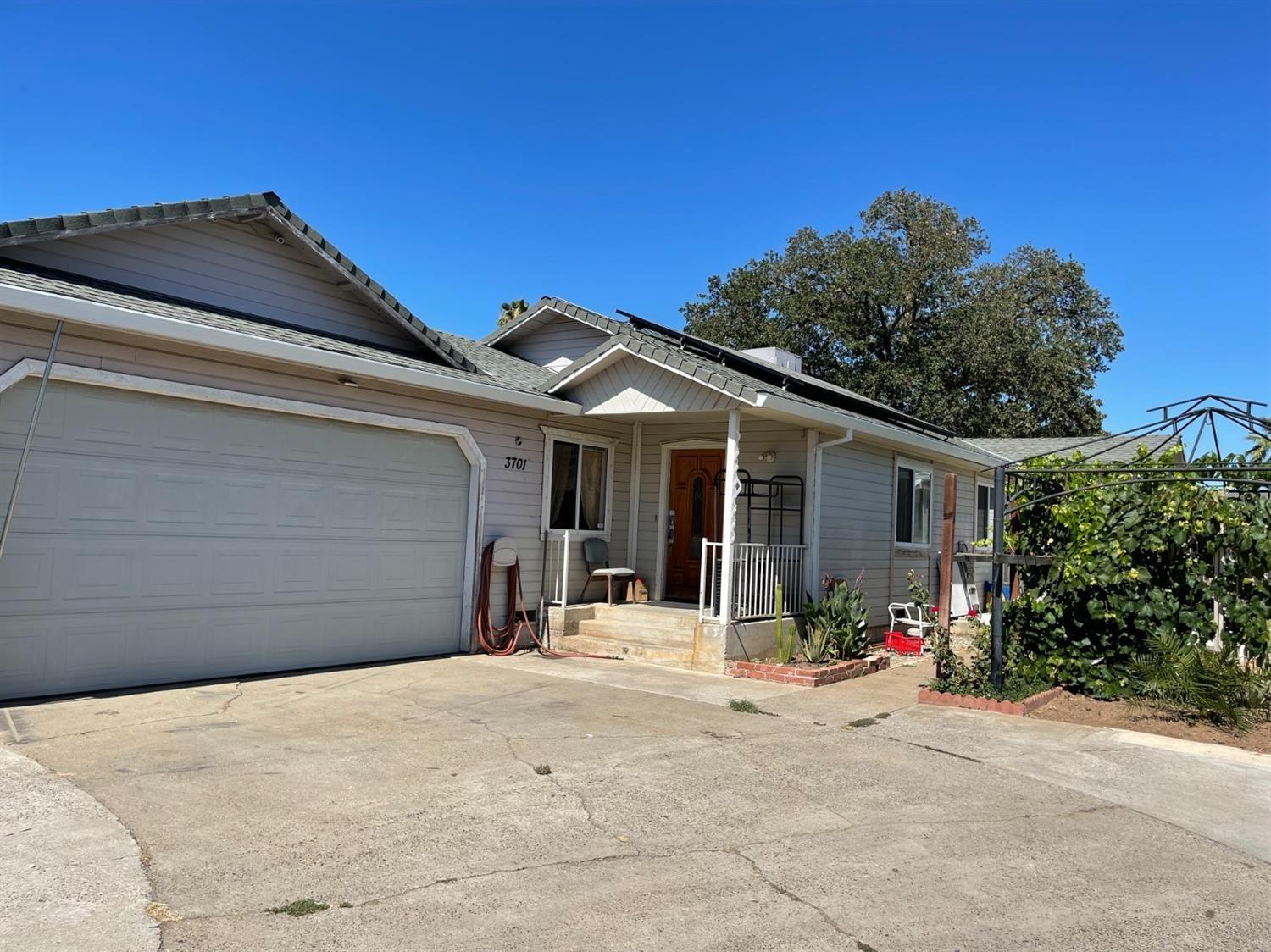 Photo of 3701 Myrtle Ave in North Highlands, CA