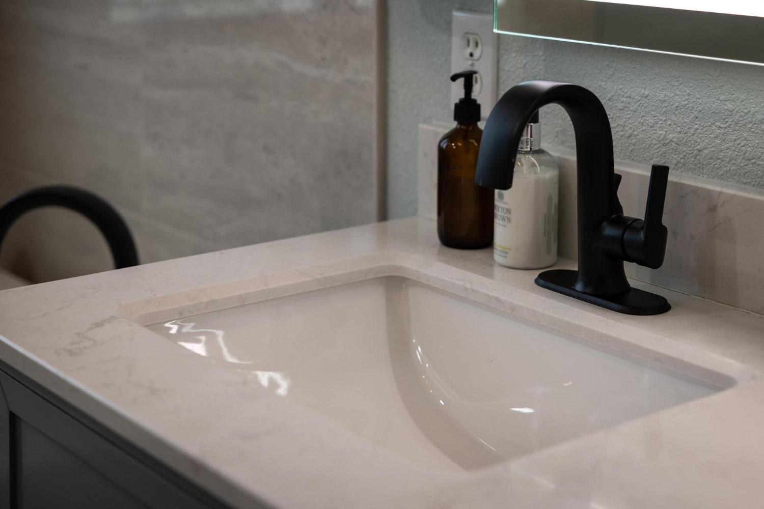 Detail Gallery Image 25 of 81 For 2305 Oak Creek Dr #5,  Copperopolis,  CA 95228 - 3 Beds | 2 Baths