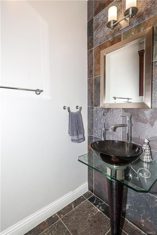Detail Gallery Image 18 of 38 For 9318 Hillside Rd, Delhi,  CA 95315 - 4 Beds | 2/1 Baths
