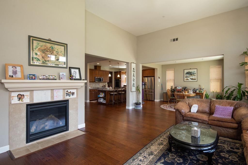Detail Gallery Image 11 of 69 For 1493 Riva Trigoso Dr, Manteca,  CA 95337 - 4 Beds | 3/1 Baths