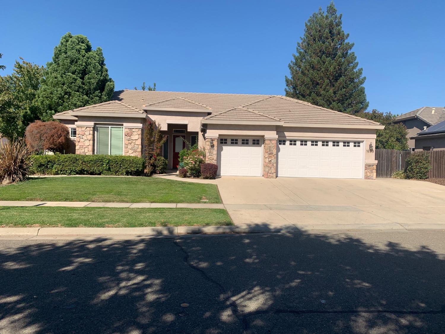 Photo of 1699 Brookfield Ct in Yuba City, CA