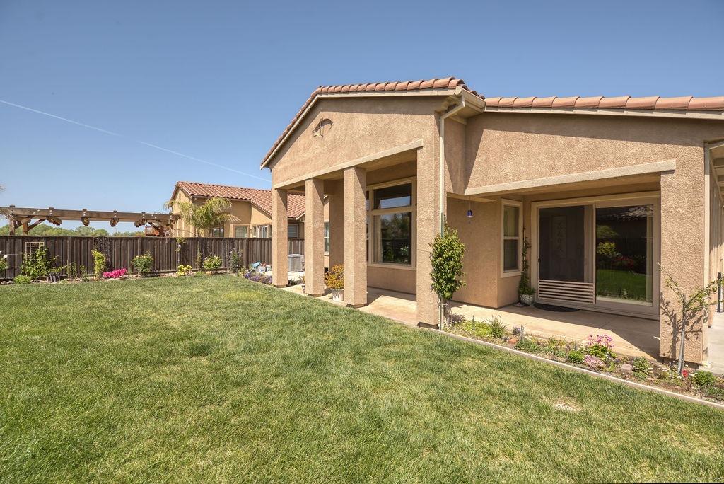 Detail Gallery Image 8 of 69 For 1493 Riva Trigoso Dr, Manteca,  CA 95337 - 4 Beds | 3/1 Baths