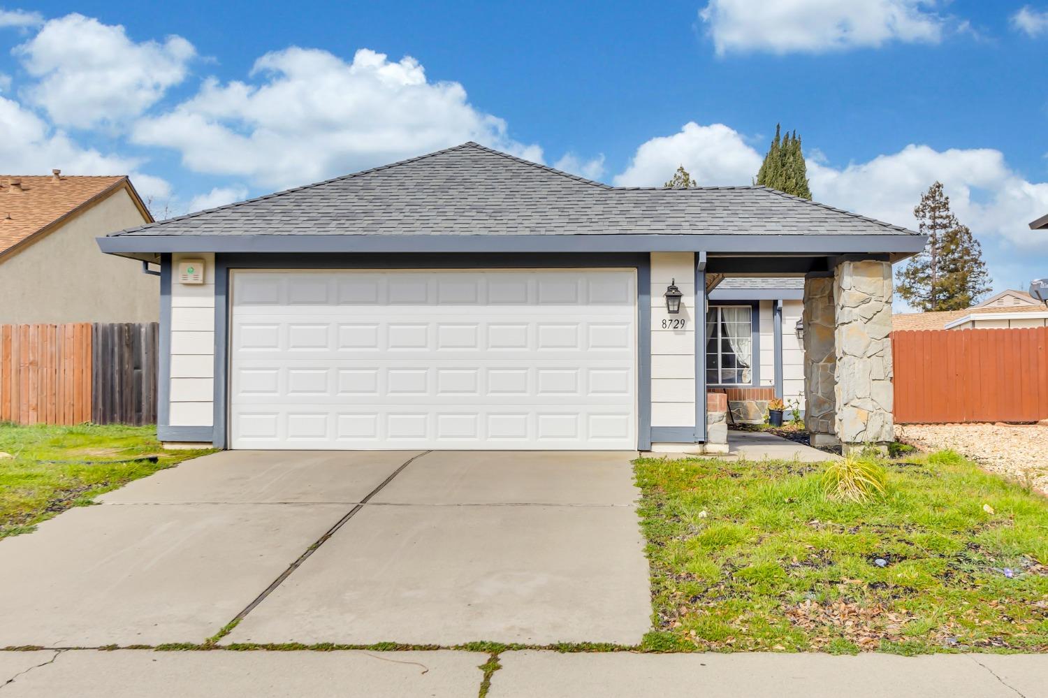 Photo of 8729 Vintage Park Dr in Sacramento, CA