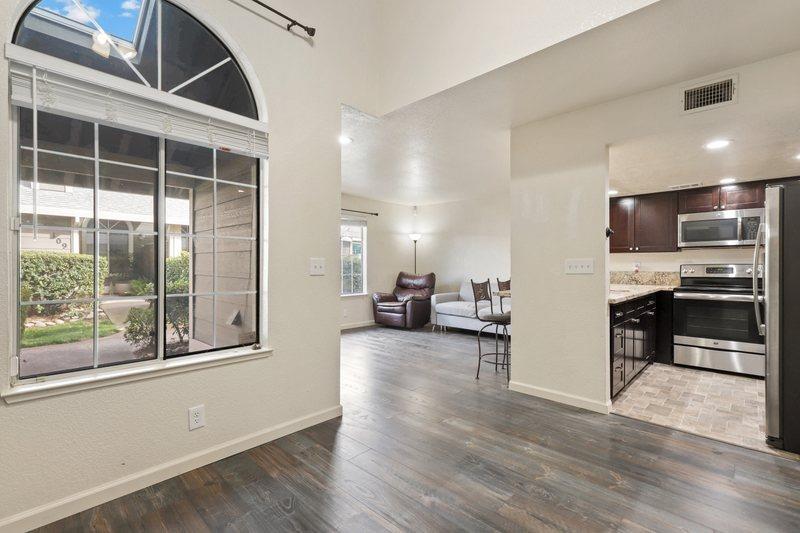 Photo #4: 223015673 Listing 