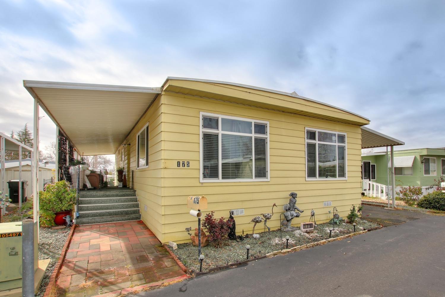 Photo of 175 Saxton Cir in Citrus Heights, CA
