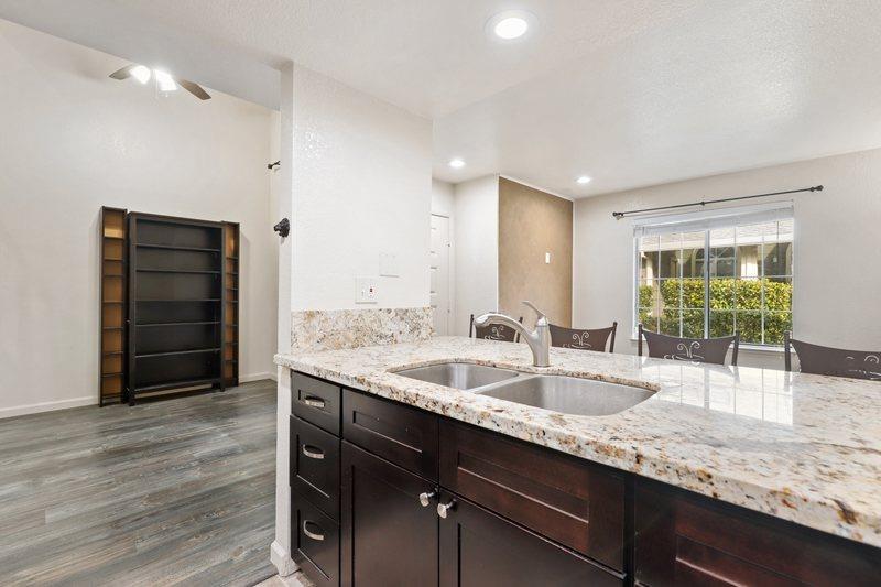 Photo #7: 223015673 Listing 