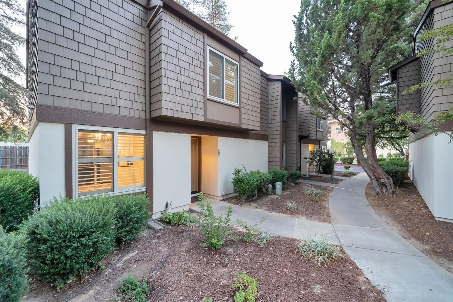 Photo of 3605 Larchmont Square Ln in Sacramento, CA