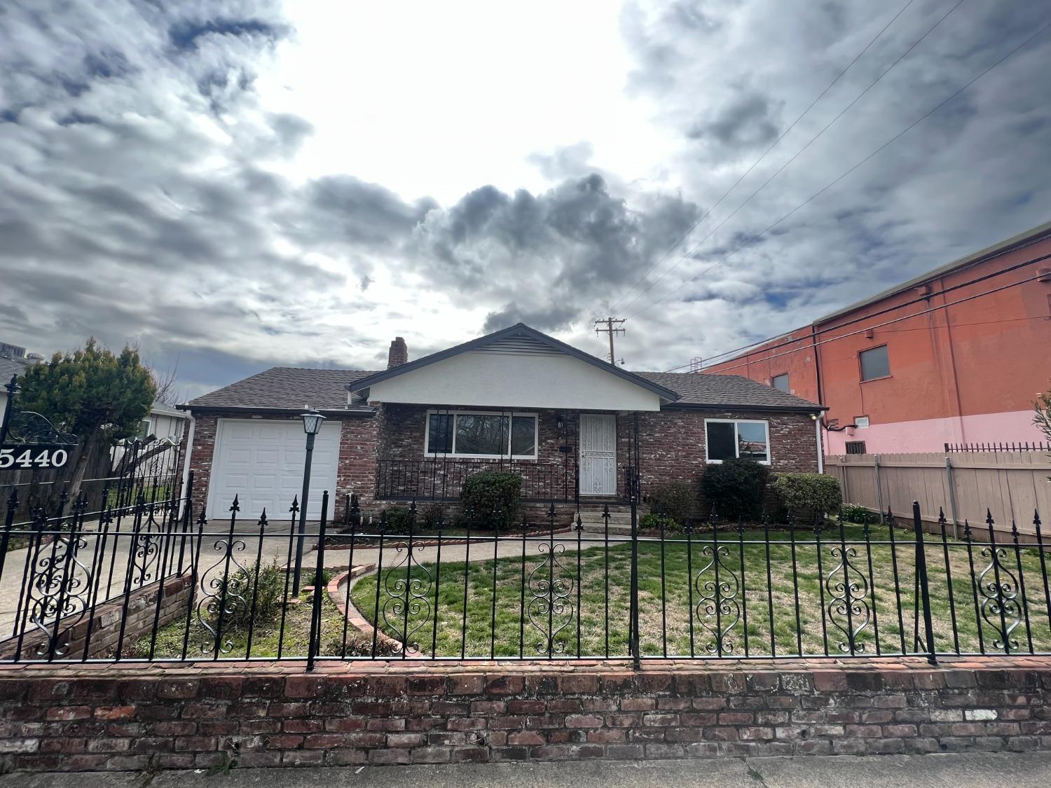 Photo of 5440 Jansen in Sacramento, CA
