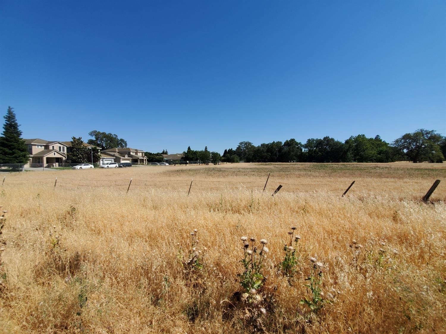 Photo of Elliott Ranch Rd in Elk Grove, CA