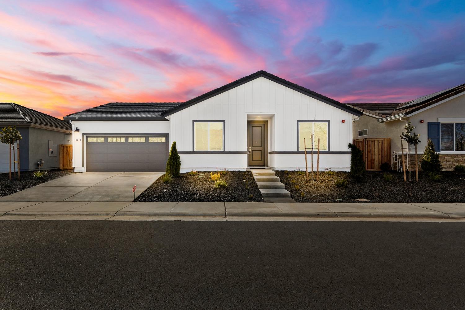 Photo of 506 Karnail St in Winters, CA