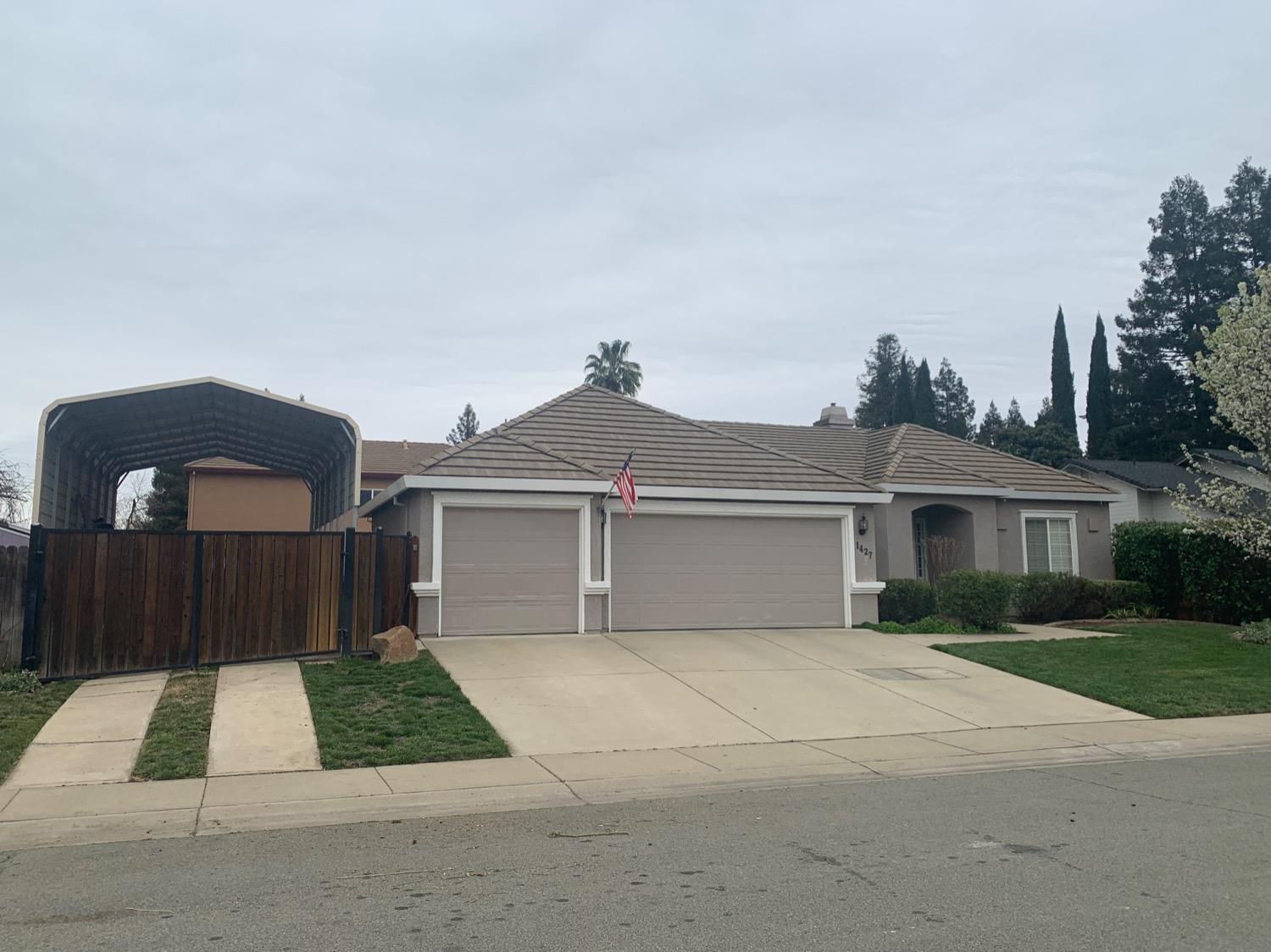 Photo of 1427 Stoney Dr in Yuba City, CA