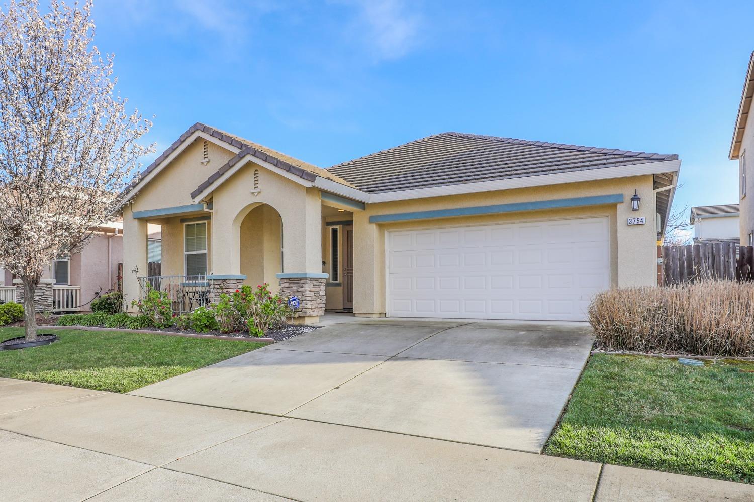 Photo of 3754 Kos Island Ave in Sacramento, CA
