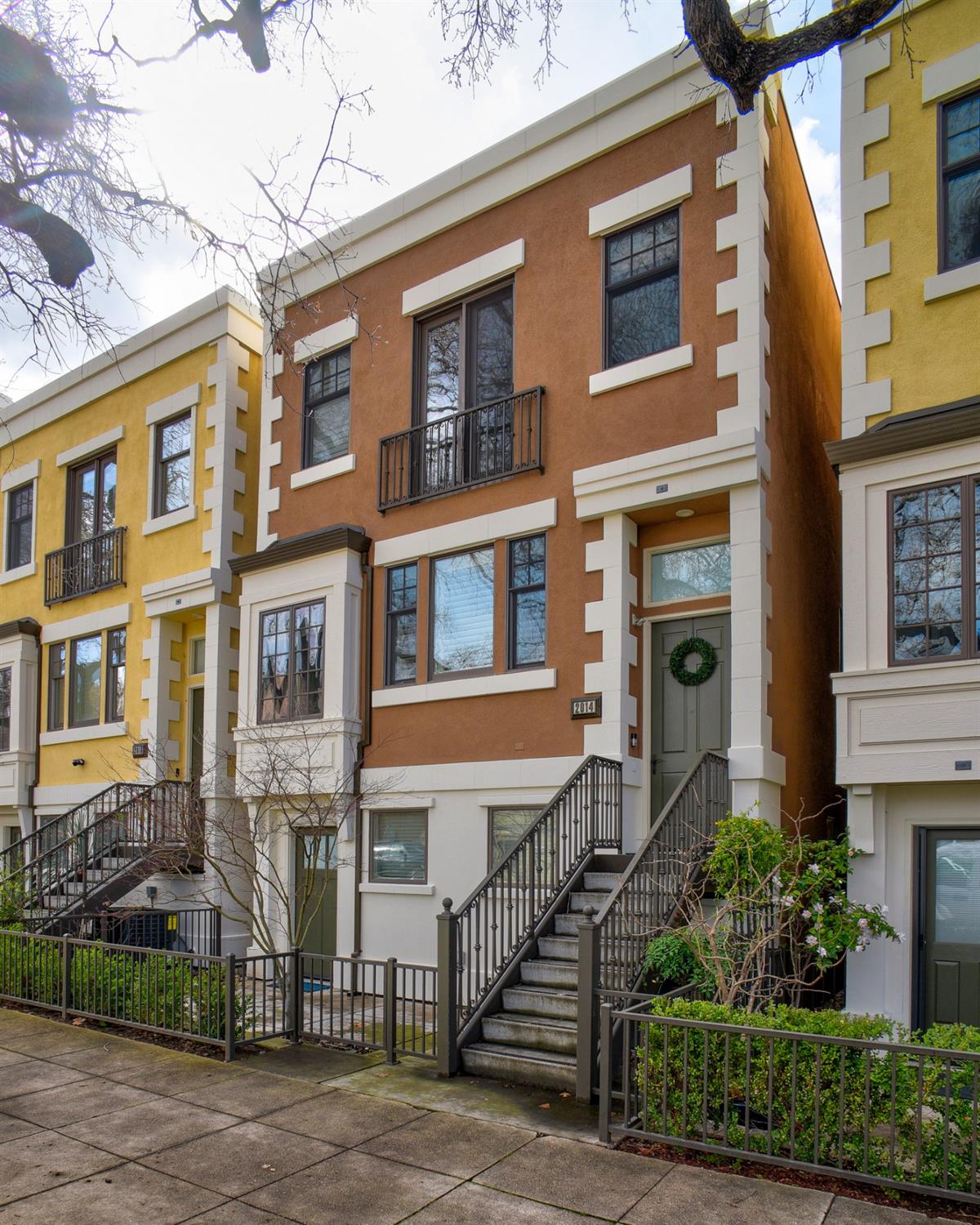 Photo of 2014 T St in Sacramento, CA