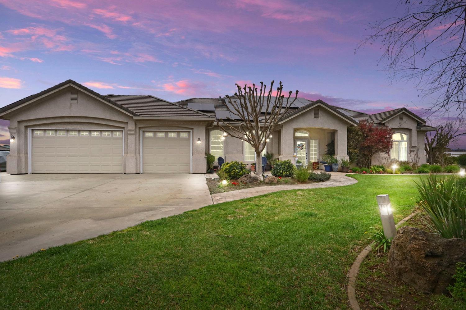Photo of 11831 Eagle Bay Rd in Acampo, CA