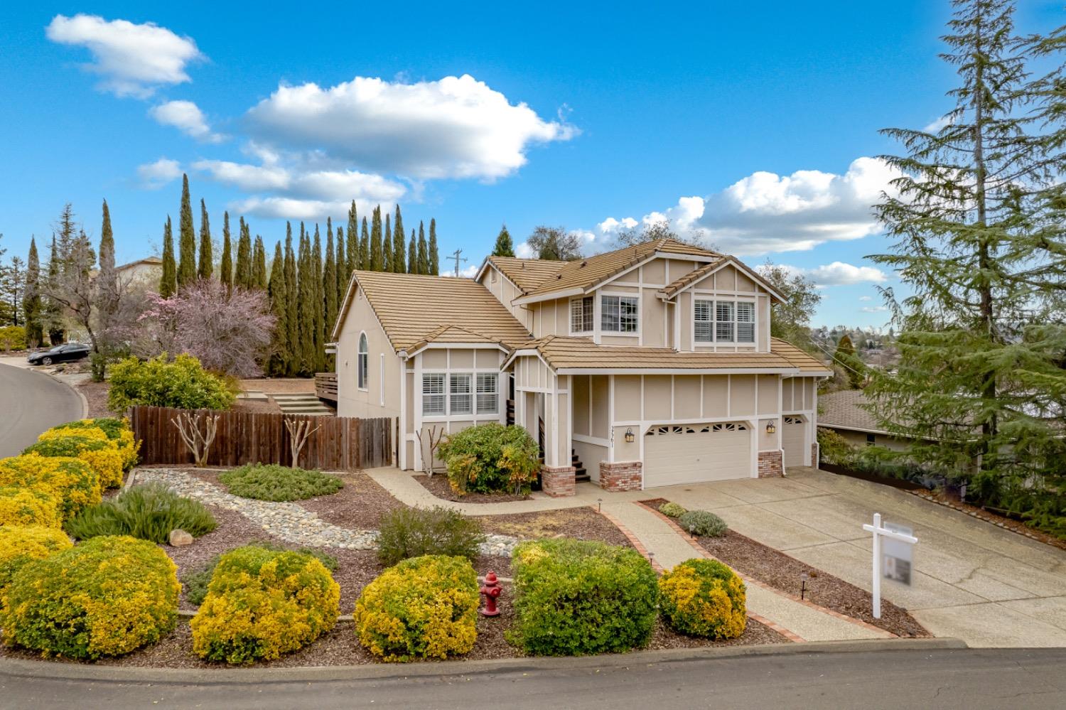 Photo of 2561 Solano Rd in Cameron Park, CA