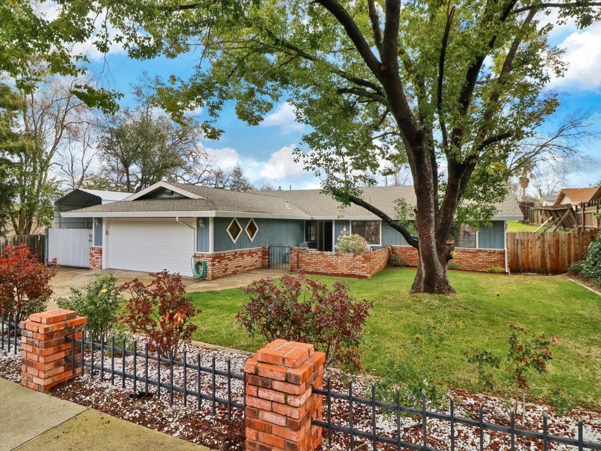 Photo of 6328 Kenneth Ave in Orangevale, CA