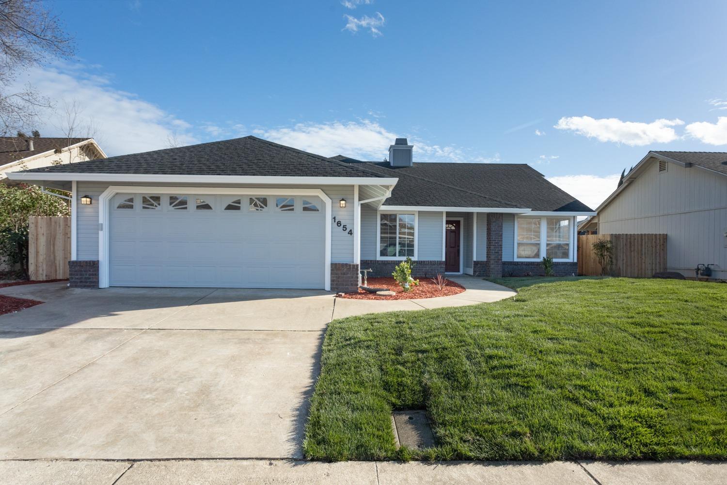 Photo of 1654 Rebecca Dr in Yuba City, CA