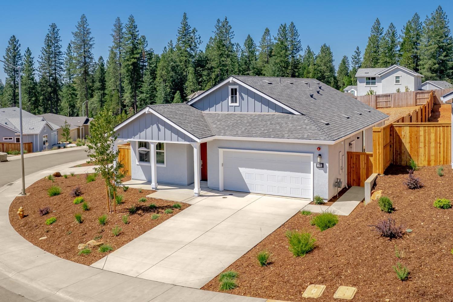 Photo of 165 Berriman Loop in Grass Valley, CA