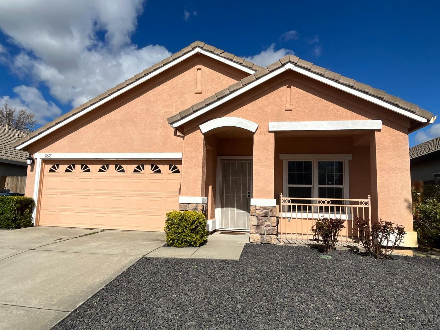 Photo of 8663 Raymus St in Elk Grove, CA