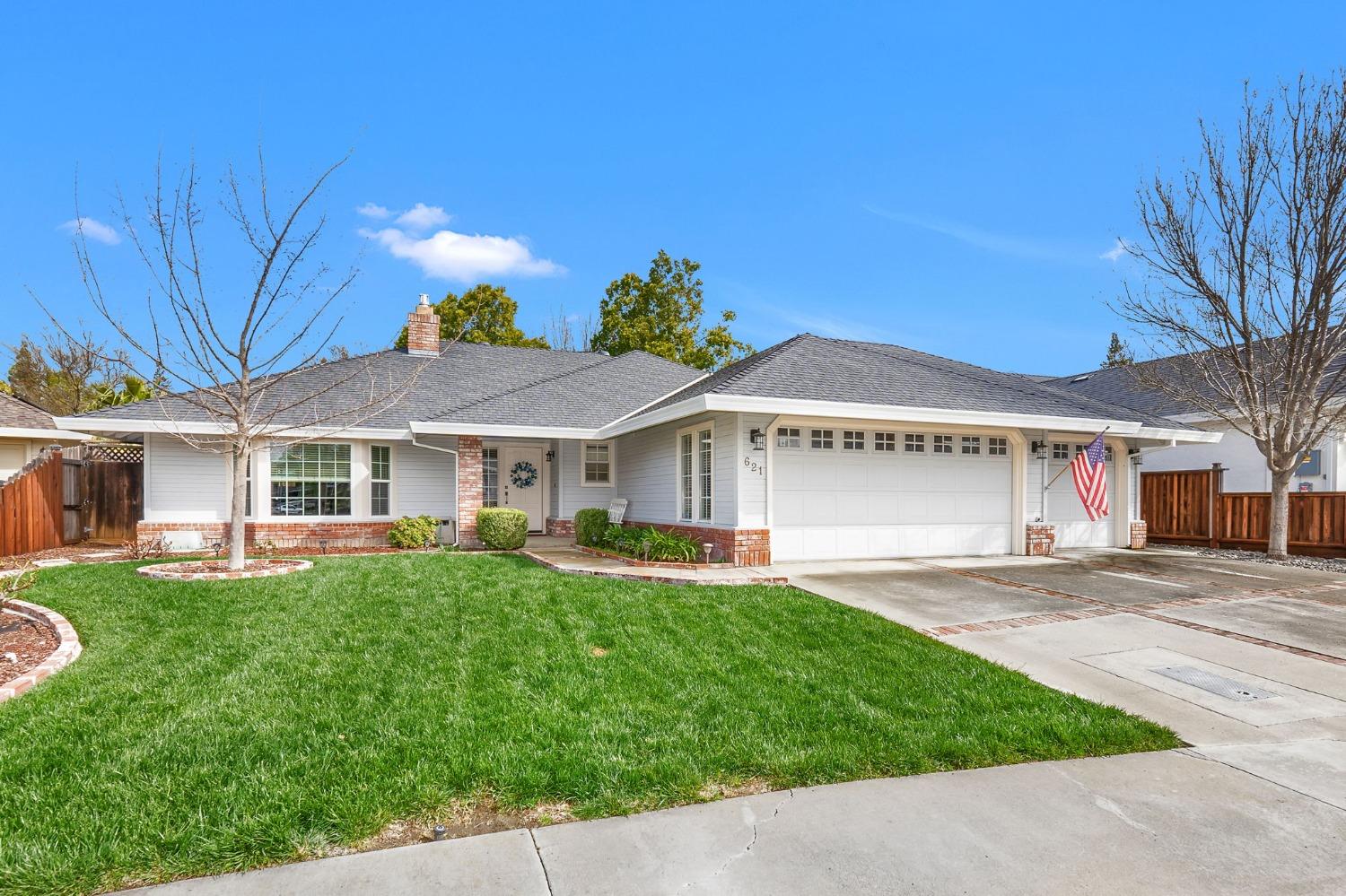 Photo of 621 Fairview Dr in Woodland, CA