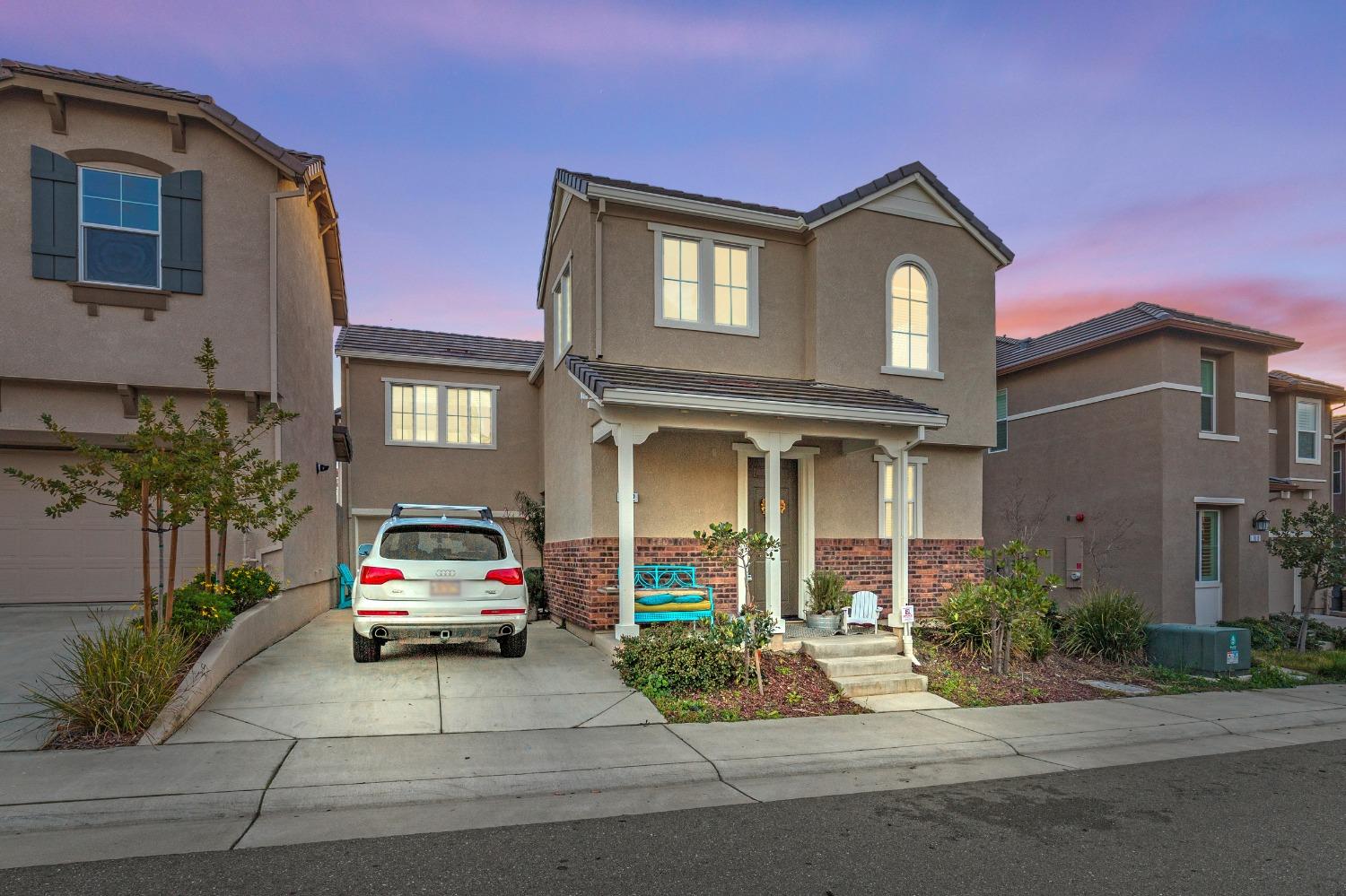 Detail Gallery Image 1 of 1 For 1612 Viburnum Ln, Rocklin,  CA 95765 - 3 Beds | 2/1 Baths
