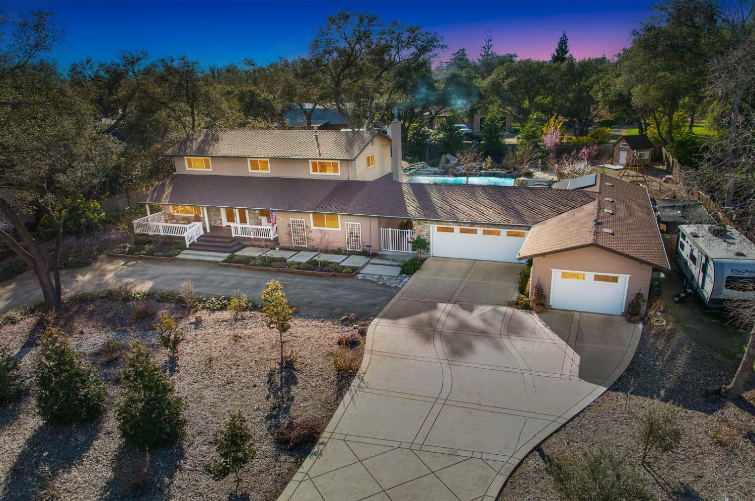 Photo of 8505 Royall Oaks Dr in Granite Bay, CA