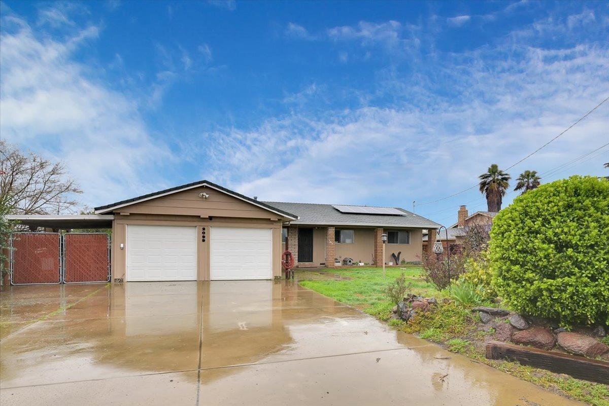 Photo of 2099 S George Washington Blvd in Yuba City, CA