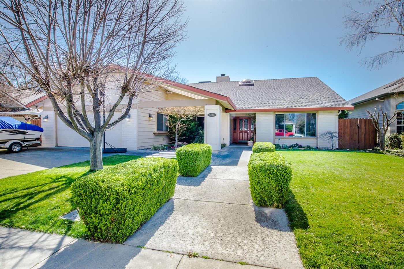 Photo of 5214 Cowell Blvd in Davis, CA
