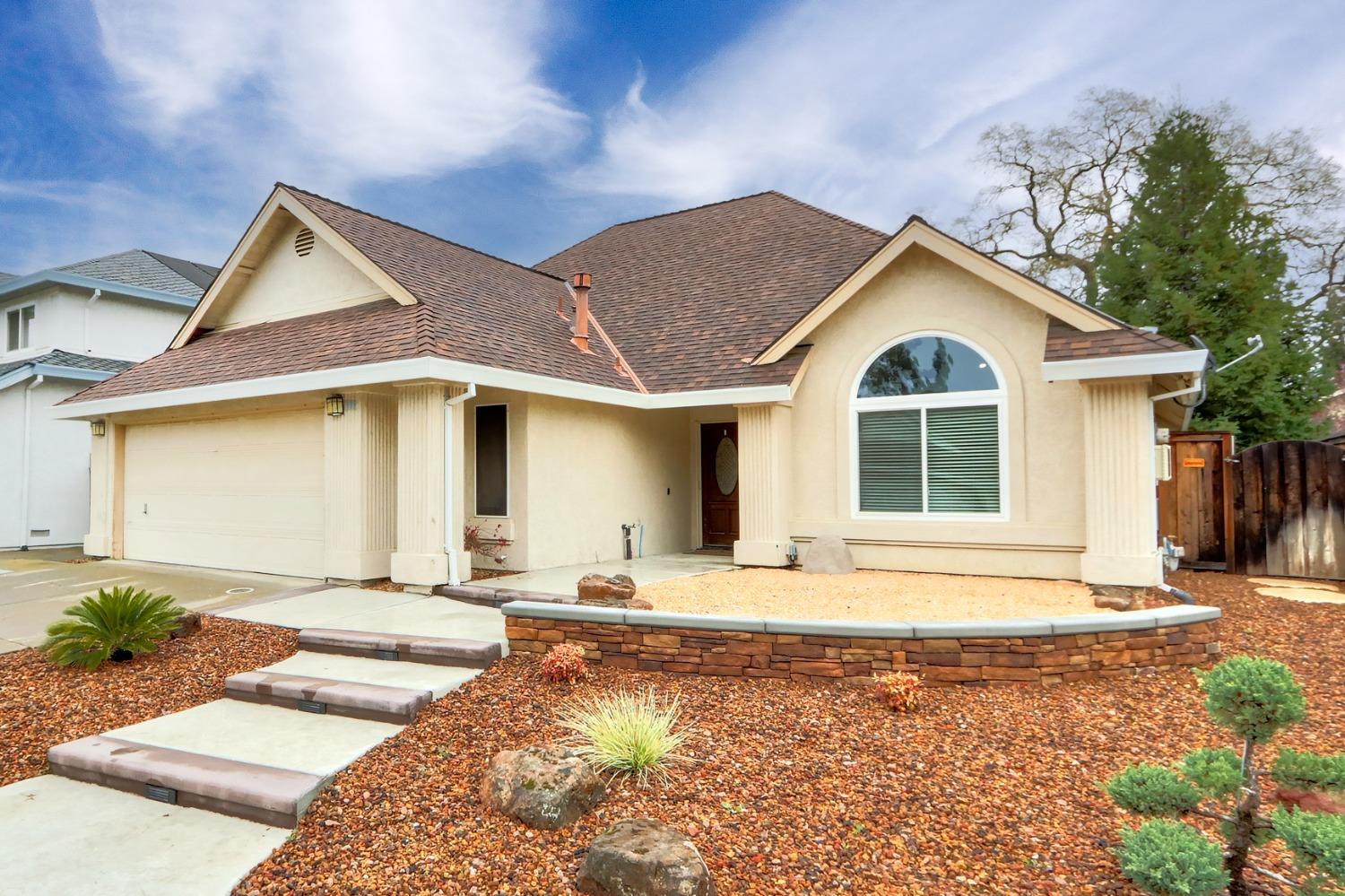 Photo of 9363 Tule Ct in Elk Grove, CA