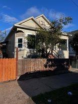 Photo of 326-348 N Sierra Nevada St in Stockton, CA