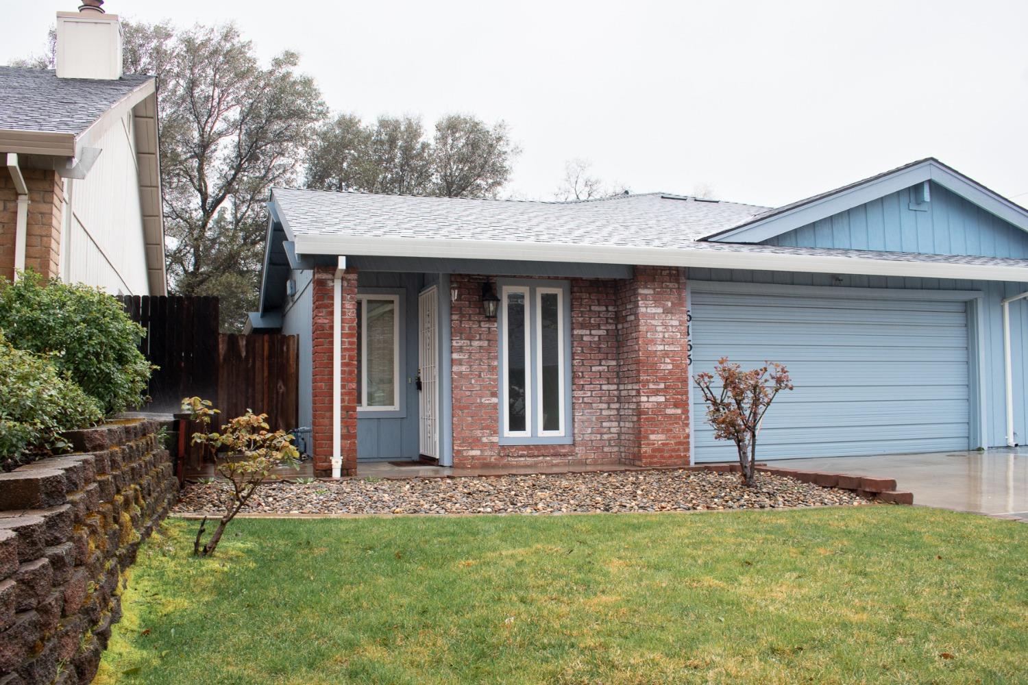 Photo of 6165 Stoffer Wy in Orangevale, CA