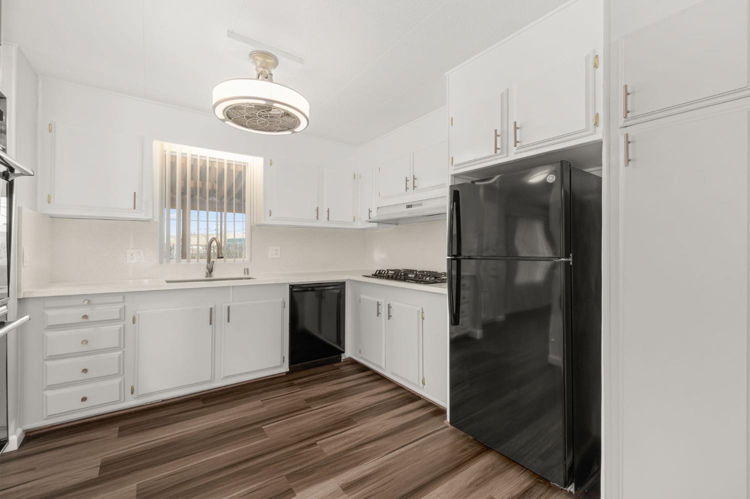 Photo of 8181 Folsom Blvd #230 in Sacramento, CA