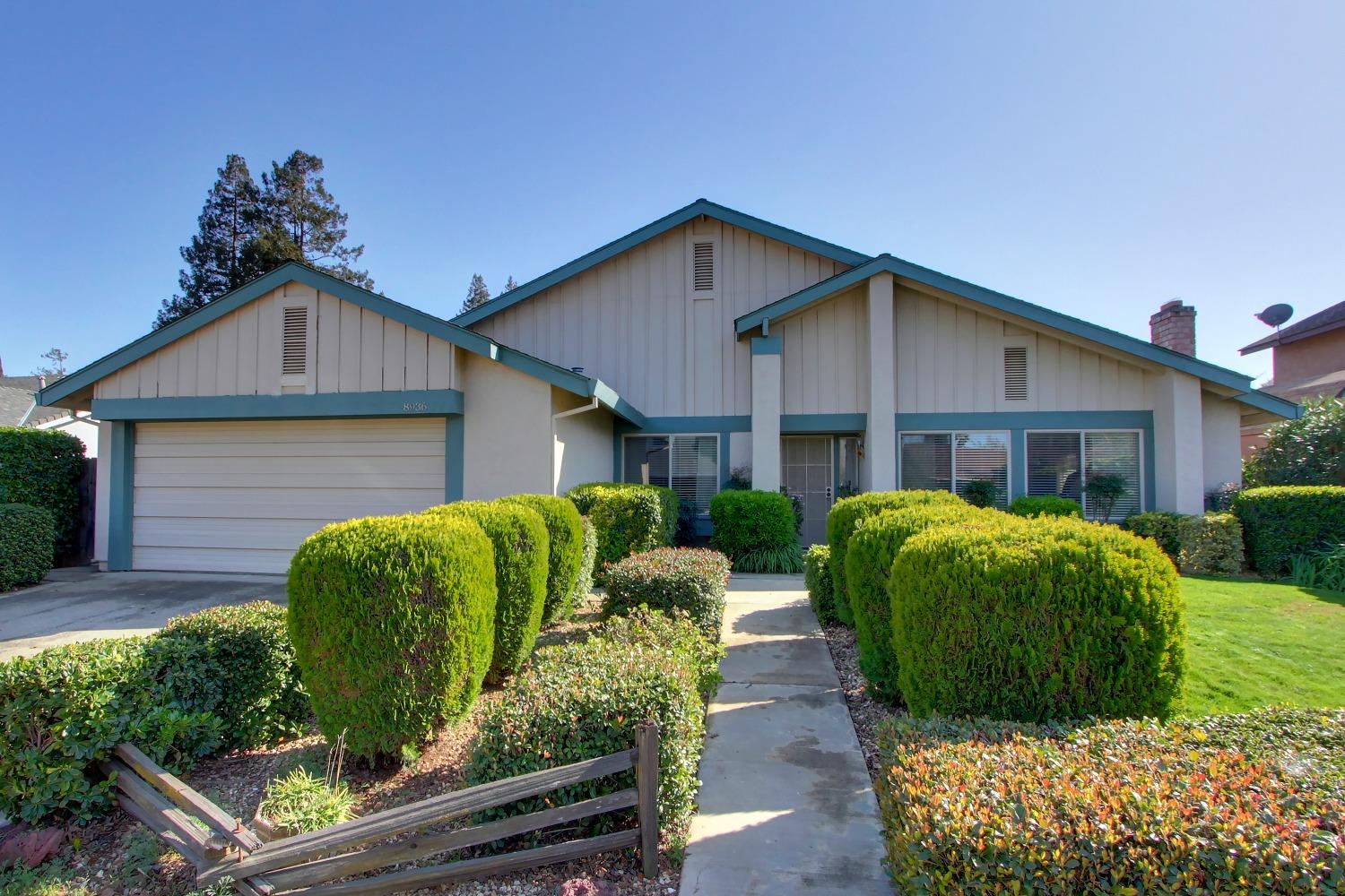 Photo of 8936 Shady Vista Ct in Elk Grove, CA