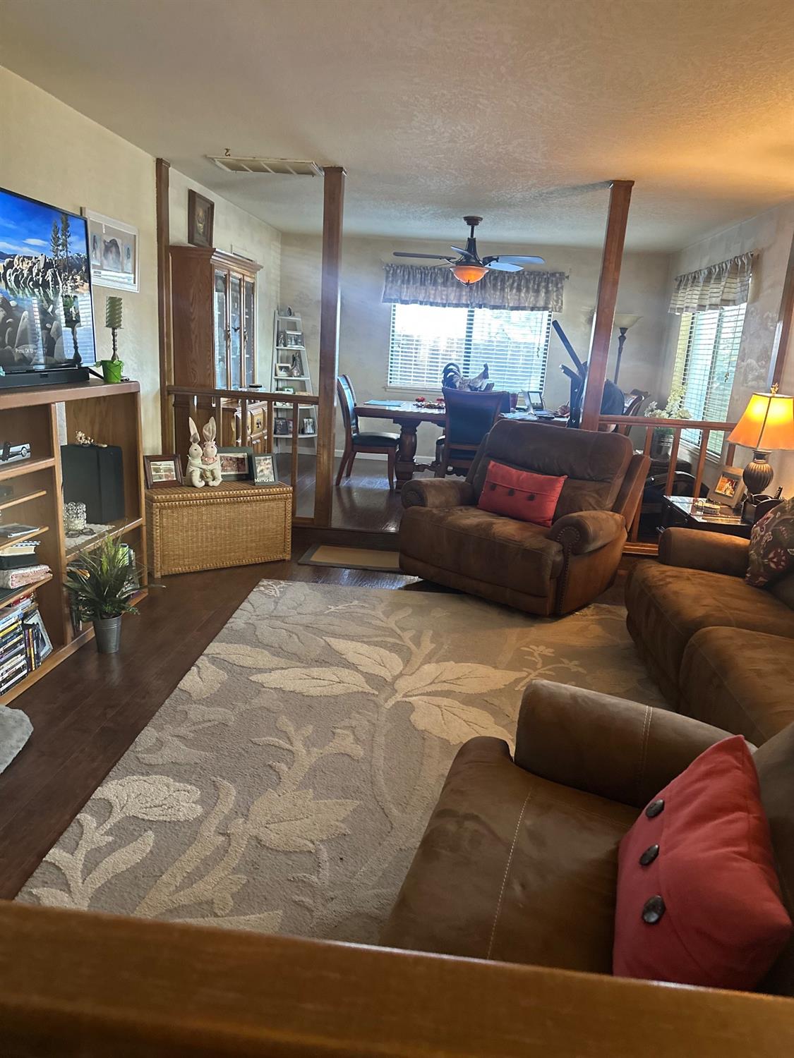 Detail Gallery Image 5 of 20 For 3825 Marigold Ln, Modesto,  CA 95356 - 3 Beds | 2 Baths