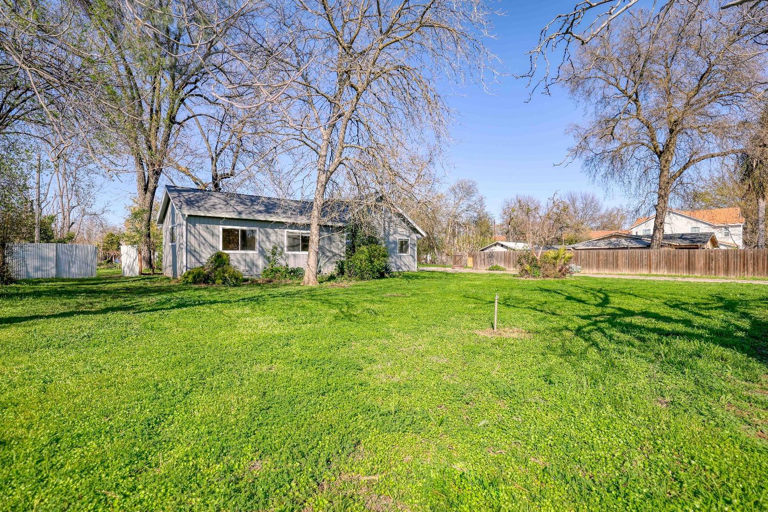Photo of 501 Jefferson Ave in Sacramento, CA