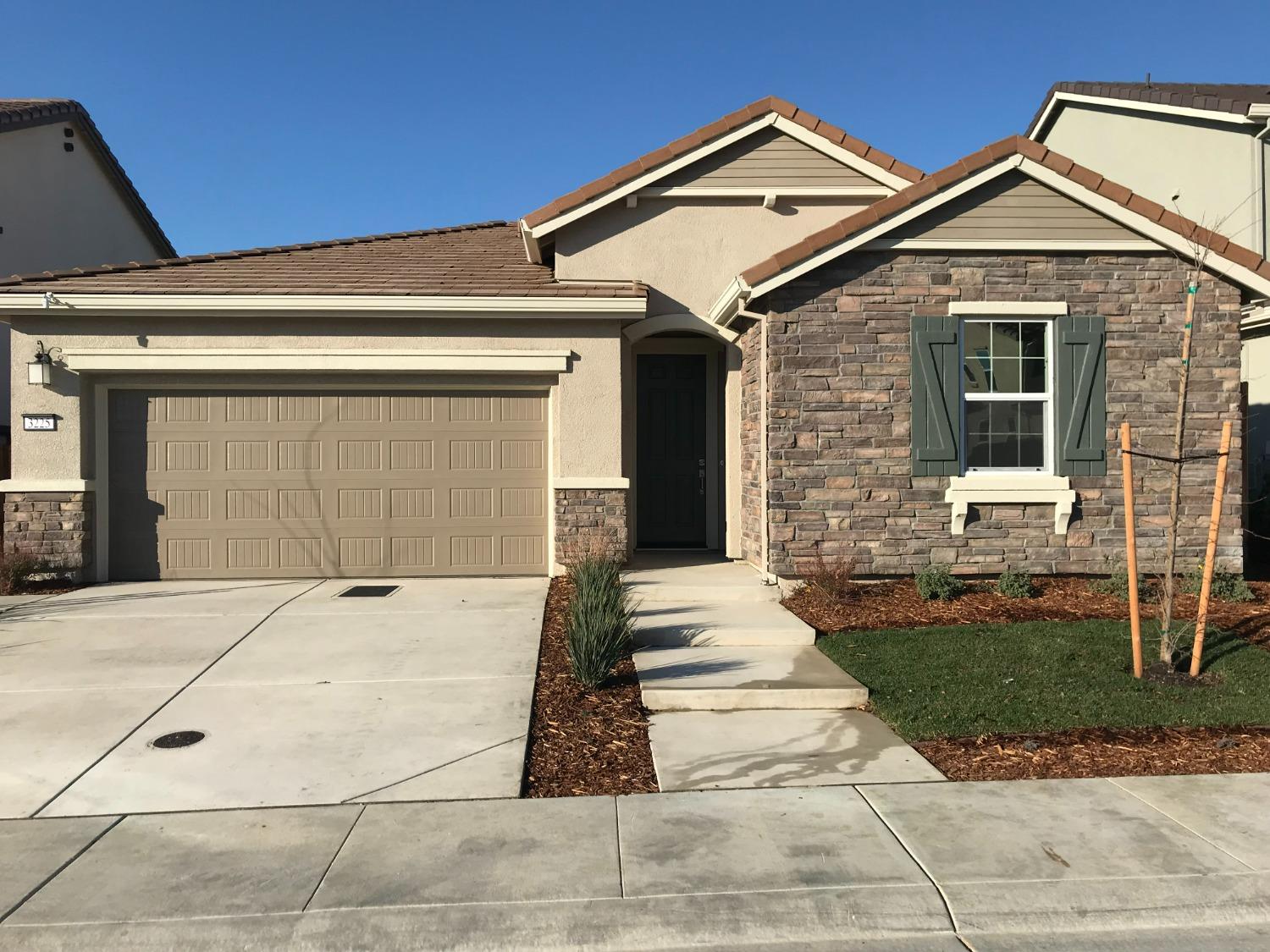 Photo of 3225 Willowick Wy in Folsom, CA