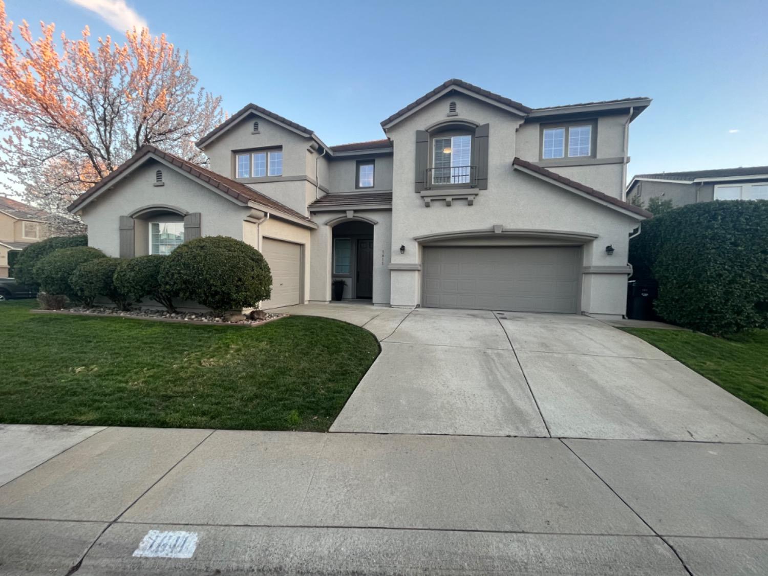 Photo of 1611 Cressida St in Roseville, CA