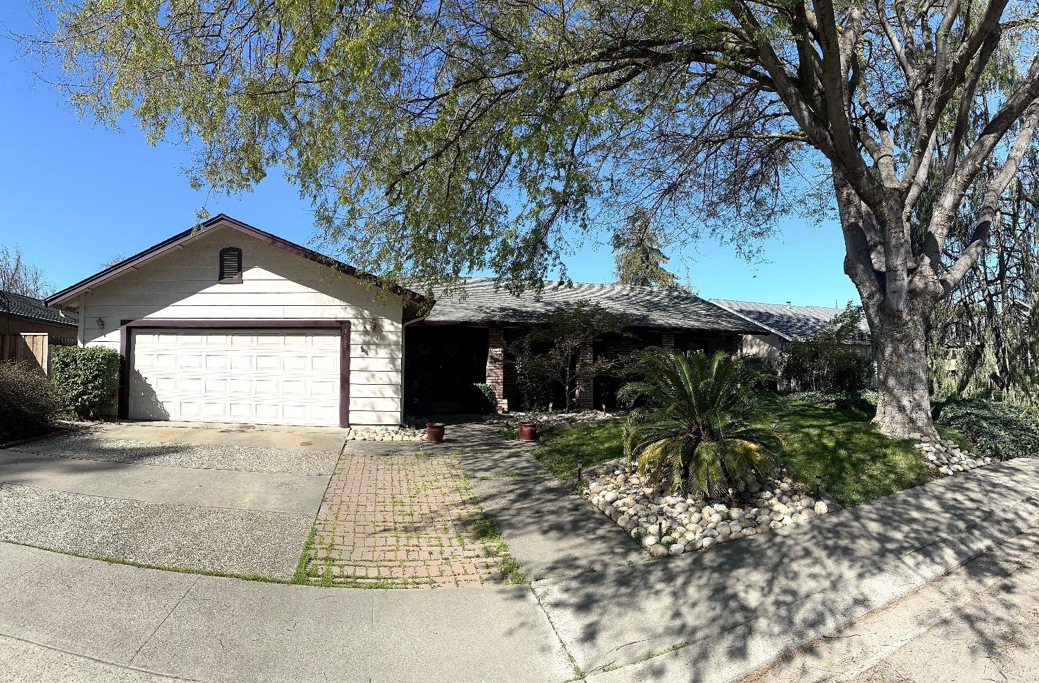 Detail Gallery Image 1 of 20 For 3825 Marigold Ln, Modesto,  CA 95356 - 3 Beds | 2 Baths