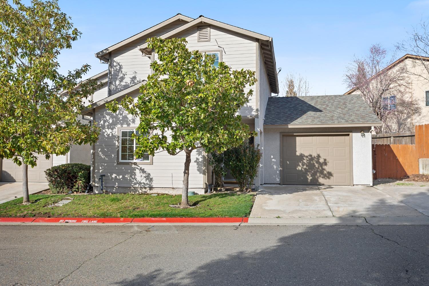 Photo of 4001 Wimbledon Dr in Diamond Springs, CA