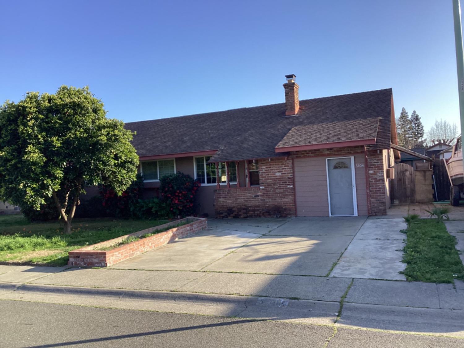 Photo of 3104 Normington Dr in Sacramento, CA