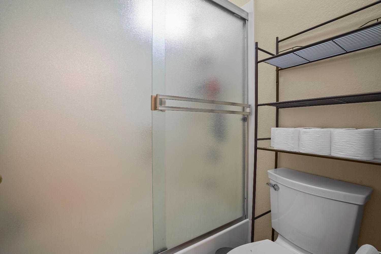 Detail Gallery Image 44 of 54 For 3417 Hillglen Ave, Modesto,  CA 95355 - 4 Beds | 3 Baths