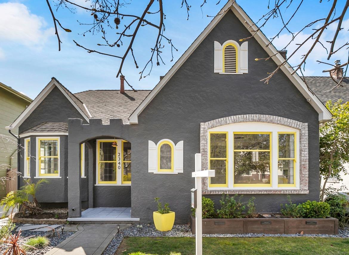 Photo of 2340 Marshall Wy in Sacramento, CA