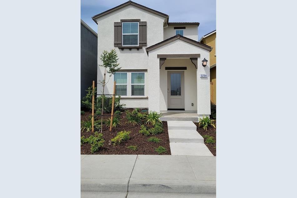 Photo of 3294 New York Rd in West Sacramento, CA